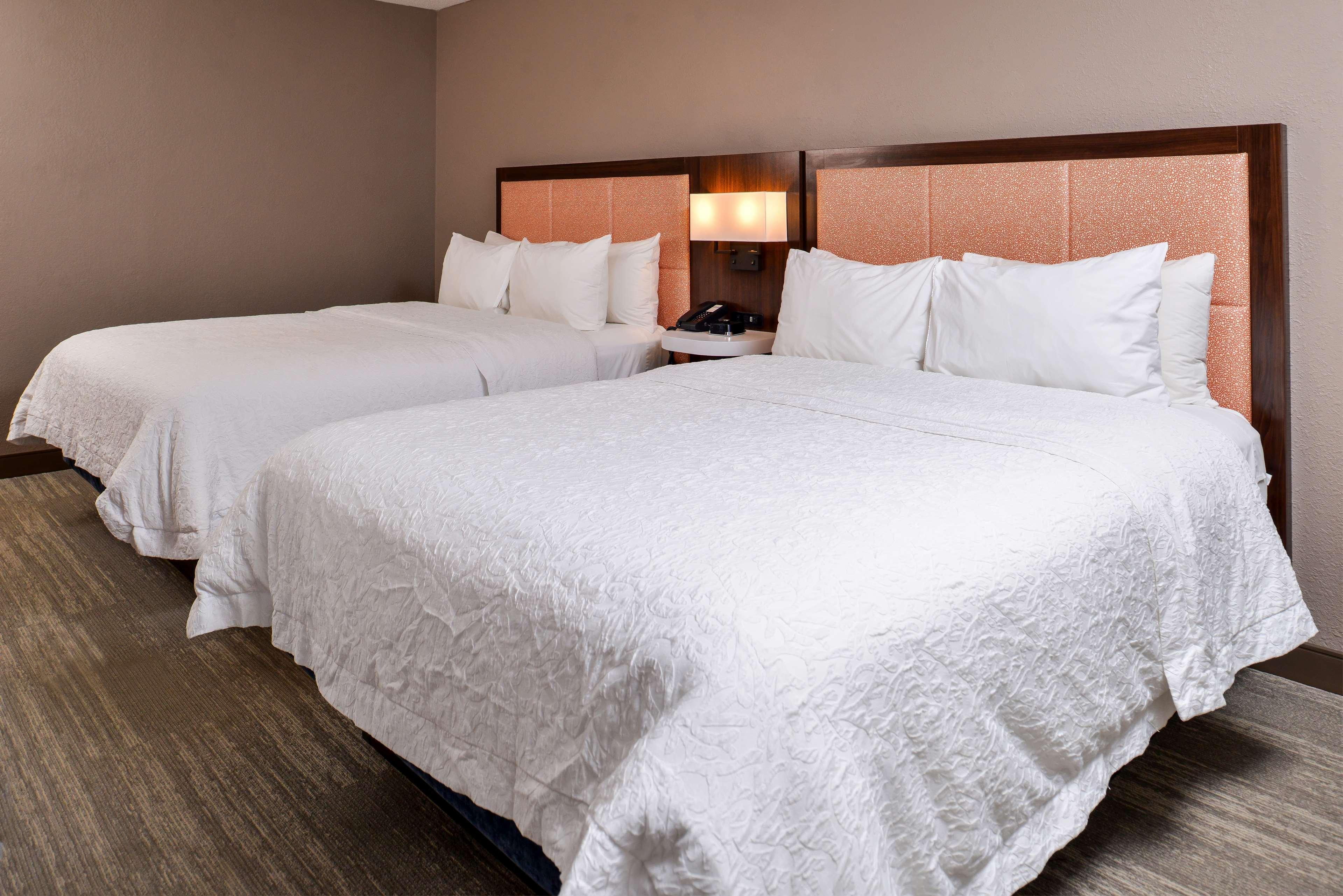Hampton Inn Emporia Bagian luar foto