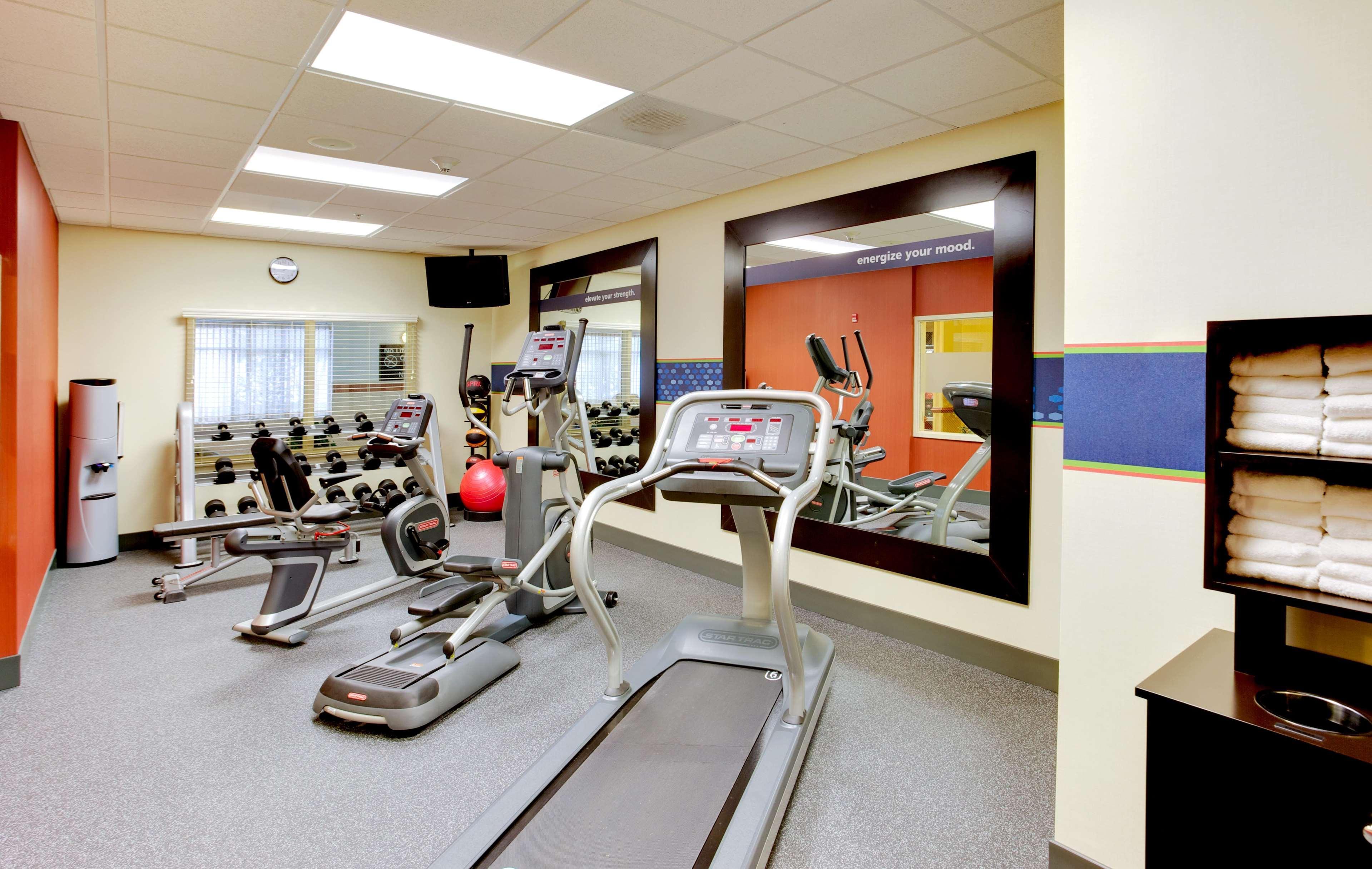 Hampton Inn Emporia Bagian luar foto