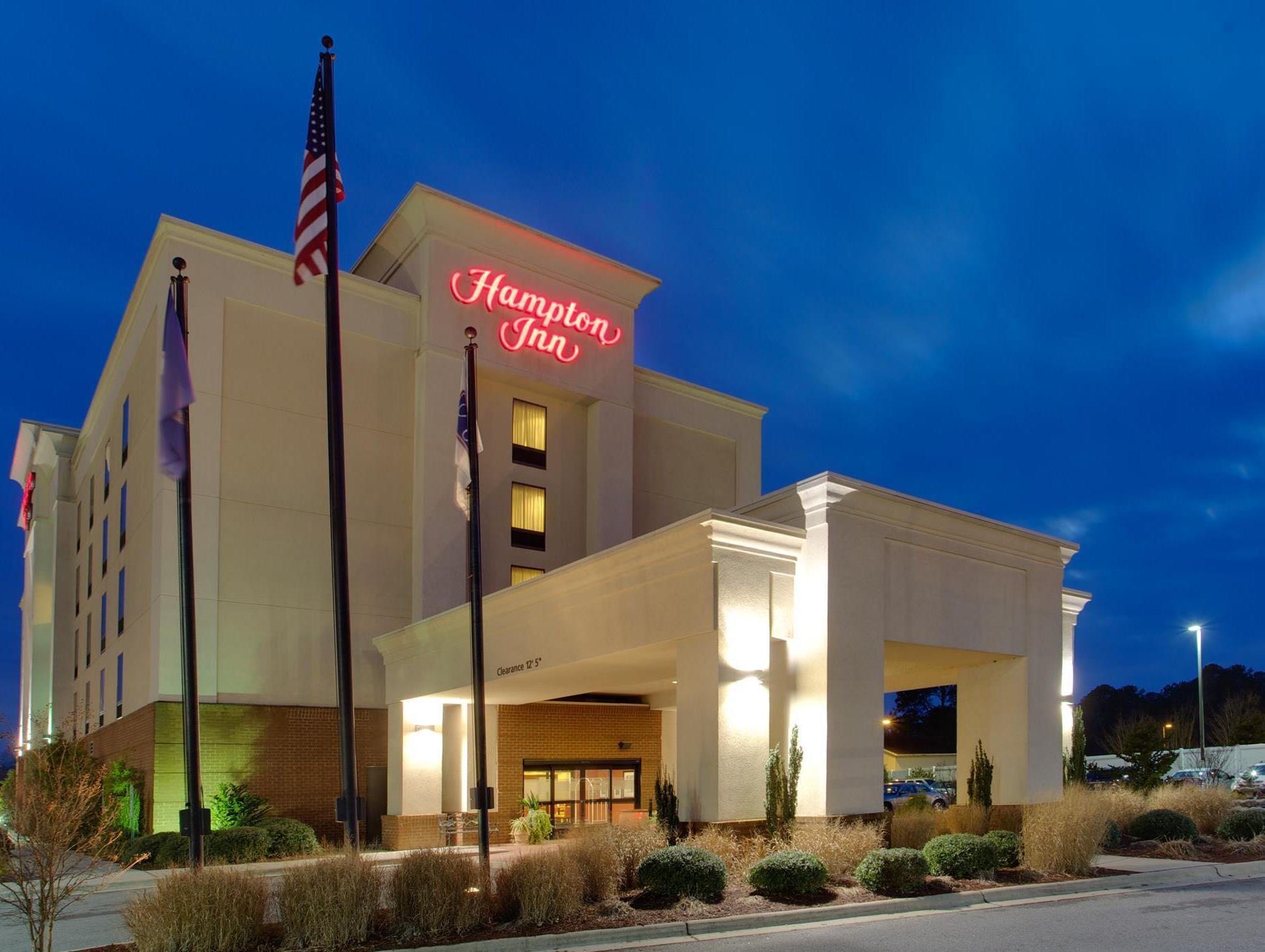 Hampton Inn Emporia Bagian luar foto