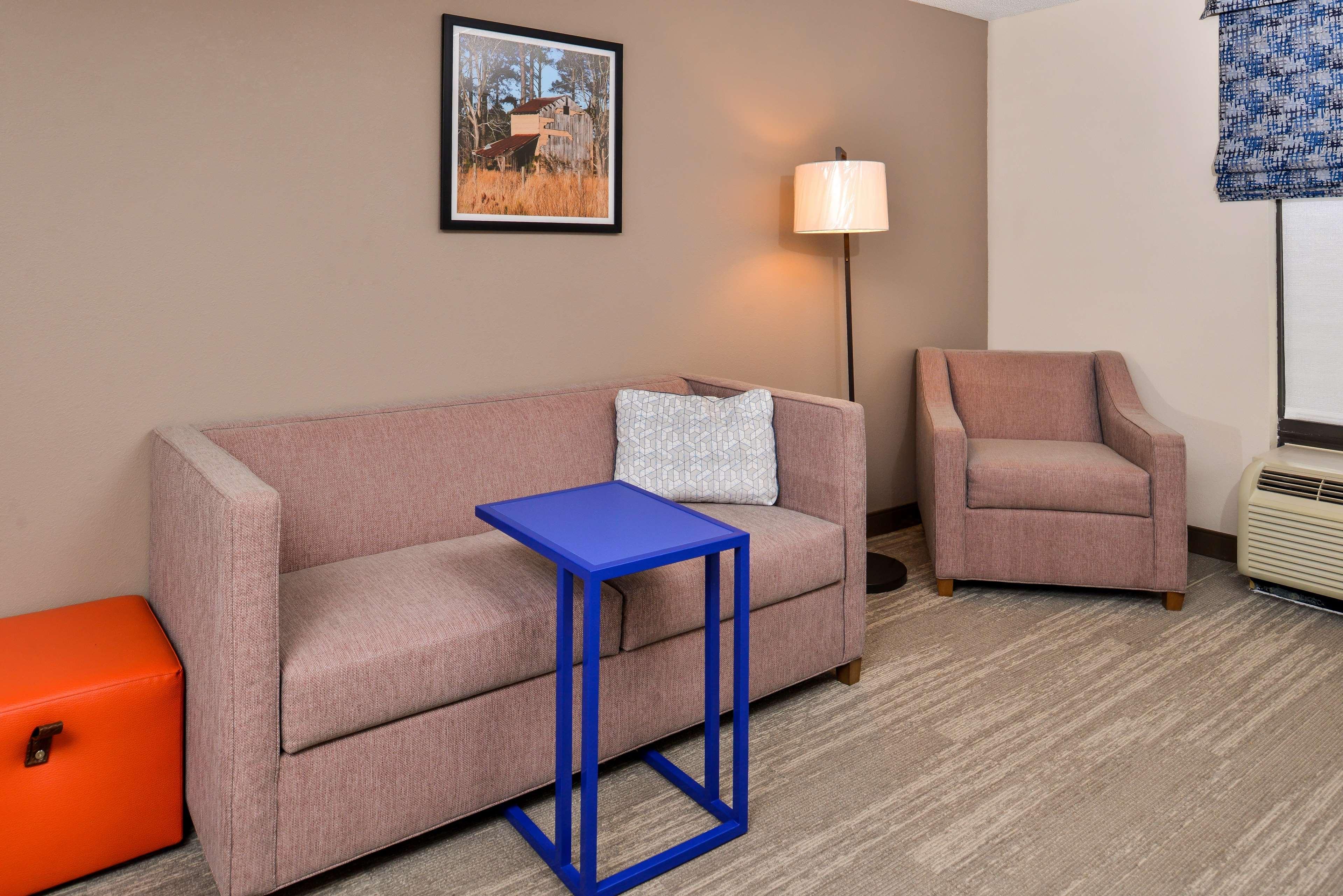 Hampton Inn Emporia Bagian luar foto
