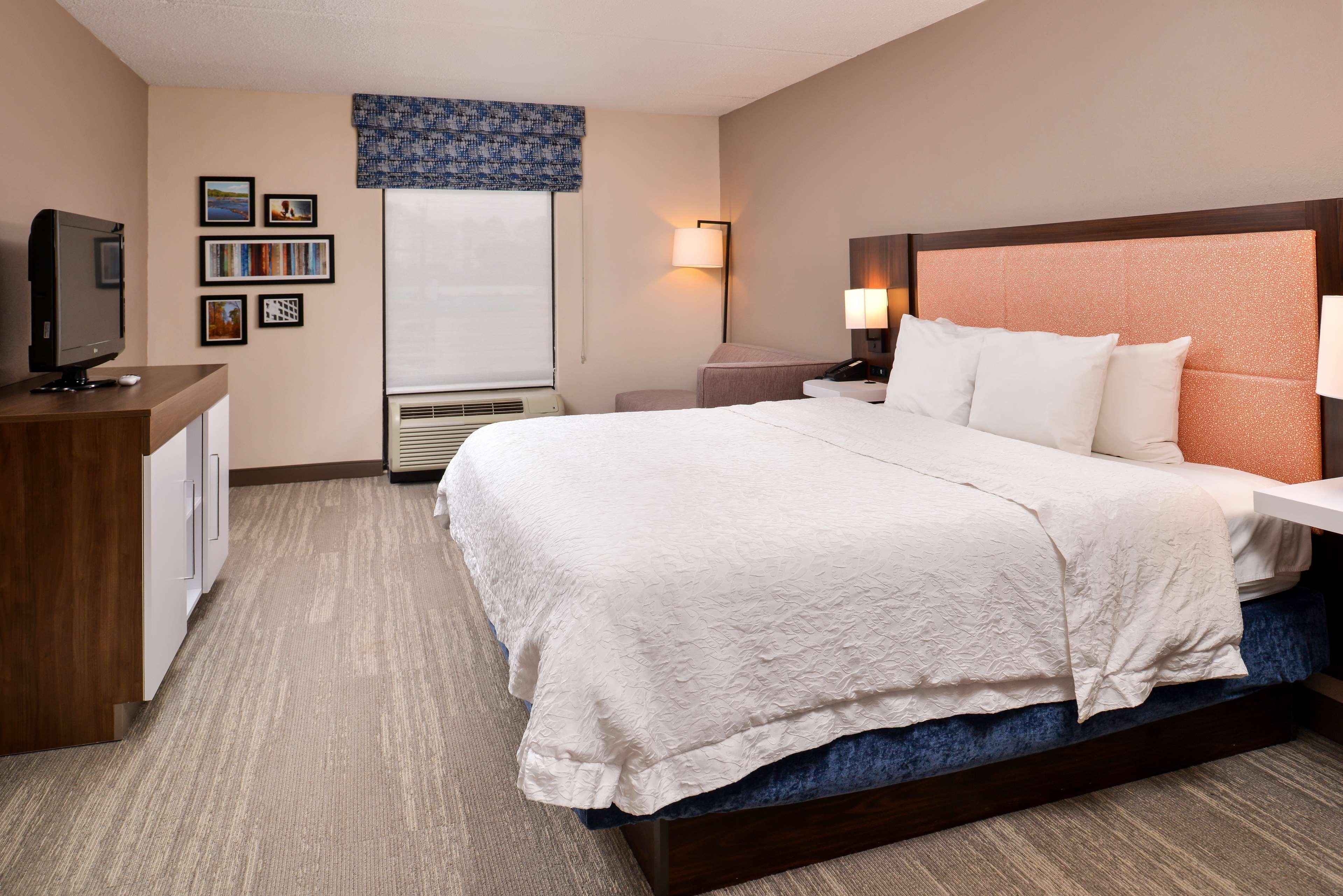 Hampton Inn Emporia Bagian luar foto