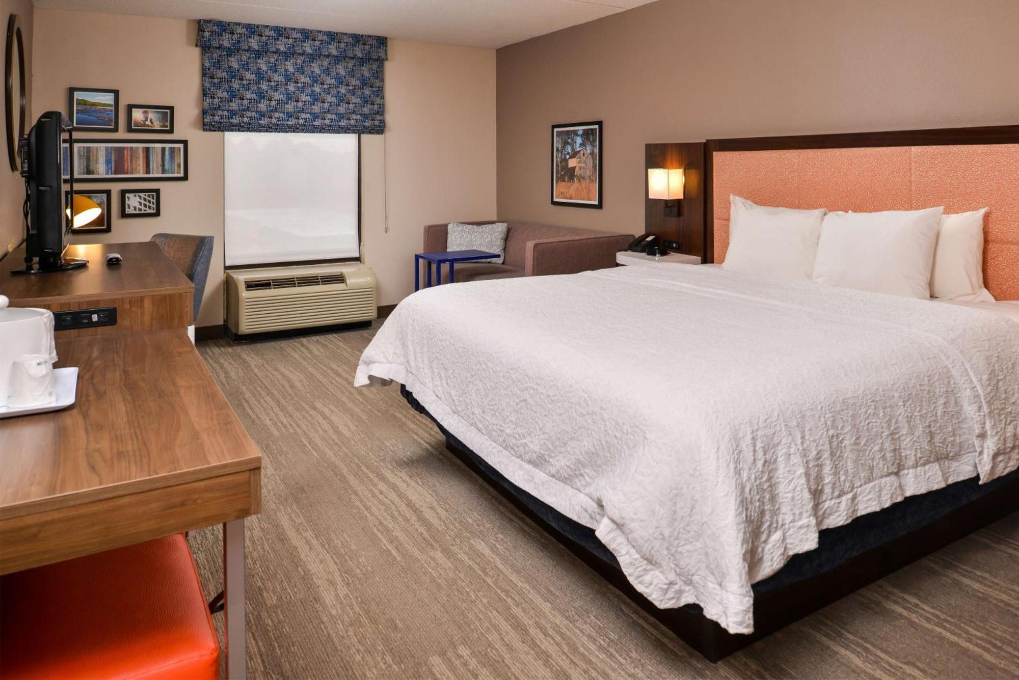 Hampton Inn Emporia Bagian luar foto