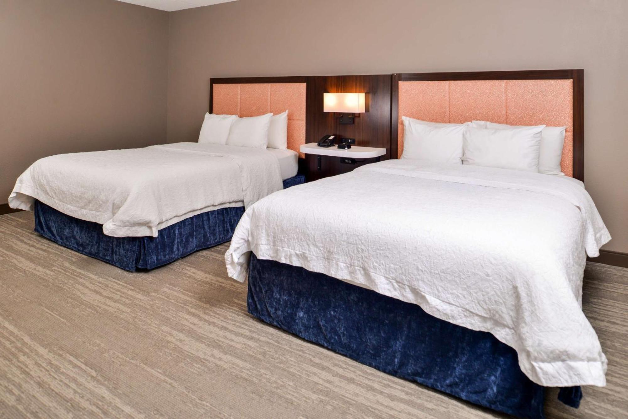 Hampton Inn Emporia Bagian luar foto